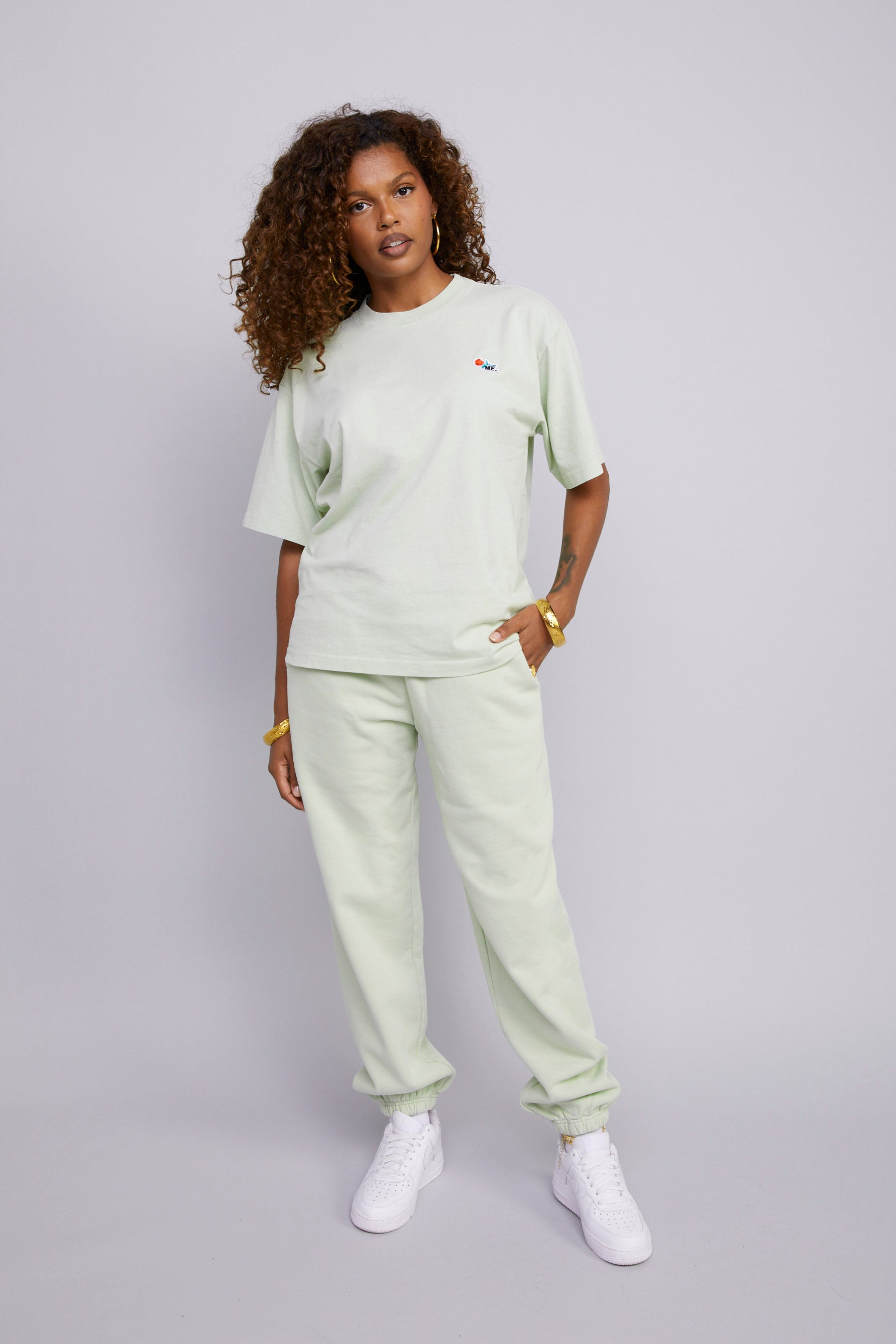 Melody Ehsani Gender Inclusive Heavy Fleece Sweatpants in Sand Verbena at Nordstrom, Size X-Large
